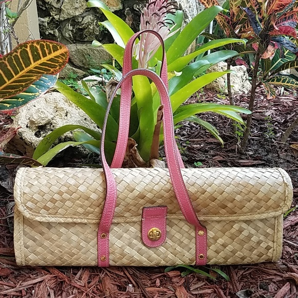 kate spade Handbags - Kate Spade Straw Wine Bottle Picnic Bag Tote